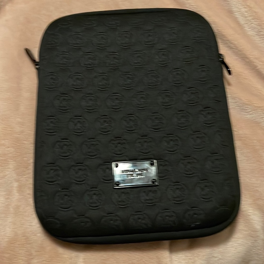 MK iPad case holder